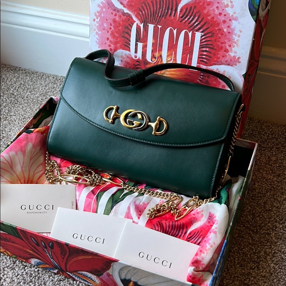 Green Gucci shoulder bag